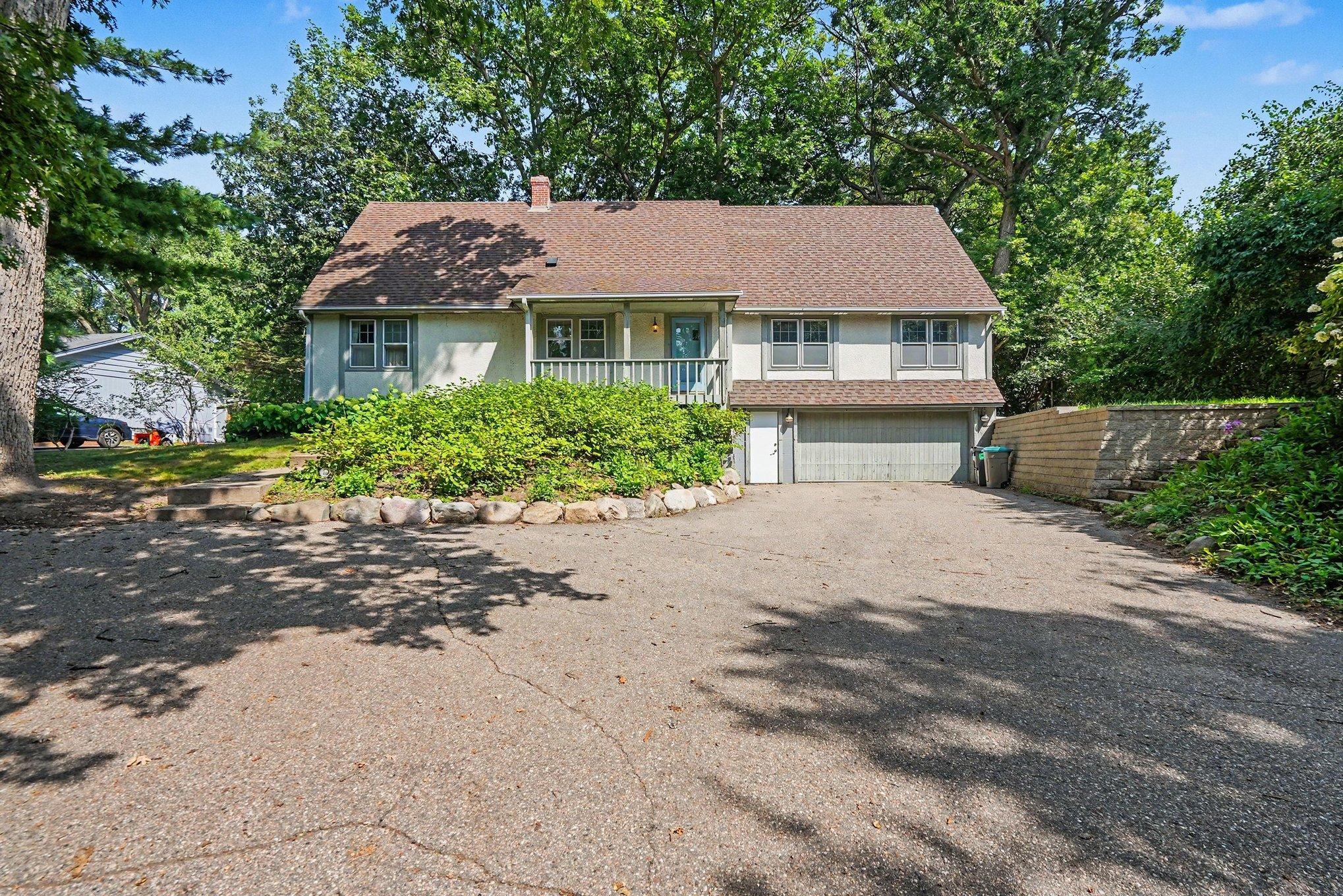 7017 Valley View Road Edina, MN 55439 - Photo 1 of 29 Gallery Image 1