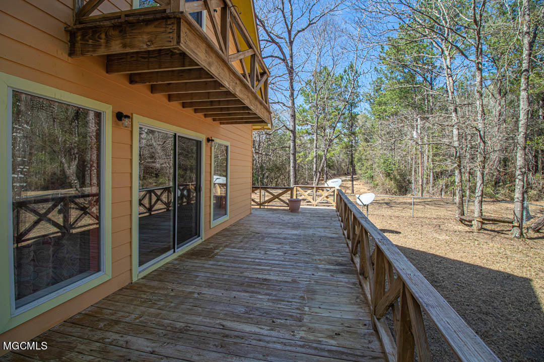123 McConnell Road Beaumont, MS 39423 - Photo 13 of 41 Deck