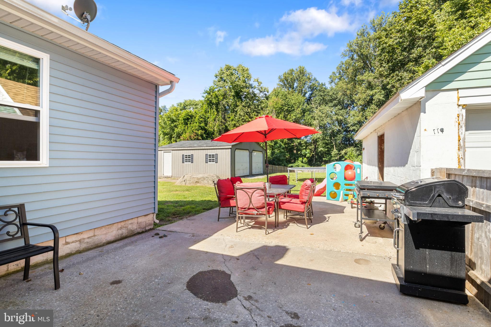 575 Cassel Road Manchester, PA 17345 - Photo 24 of 33 Charming outdoor space with vibrant greenery.