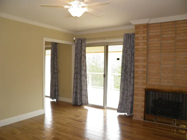 $1,895 | 632 Gap Creek Drive, Unit UPPER LEVEL ), Fort Walton Beach, FL 32548