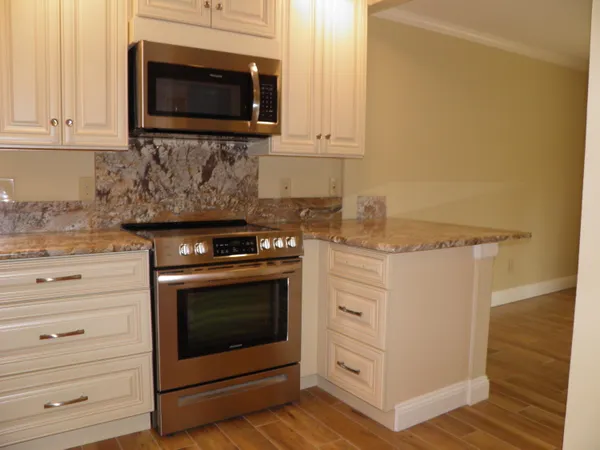 $1,895 | 632 Gap Creek Drive, Unit UPPER LEVEL ), Fort Walton Beach, FL 32548