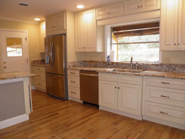 $1,895 | 632 Gap Creek Drive, Unit UPPER LEVEL ), Fort Walton Beach, FL 32548