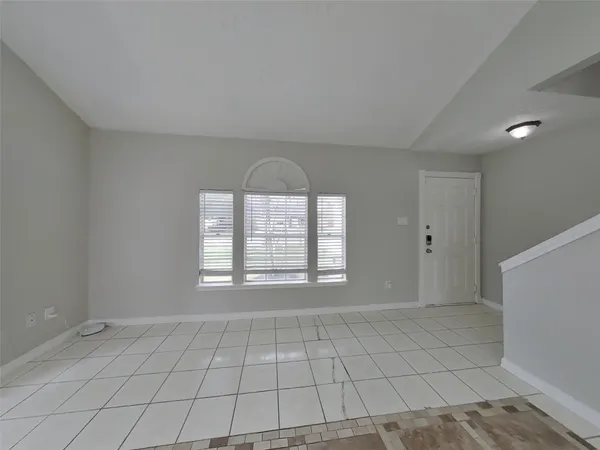 $1,609 | 19910 Faye Oaks Drive, Humble, TX 77346