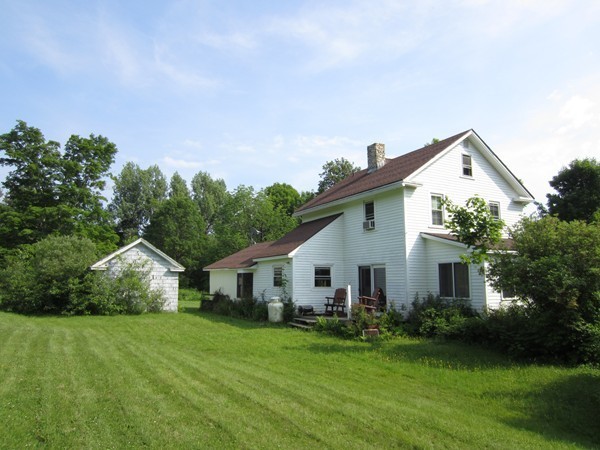 46 Old Post Road Worthington, MA 01098 - Photo 3 of 19