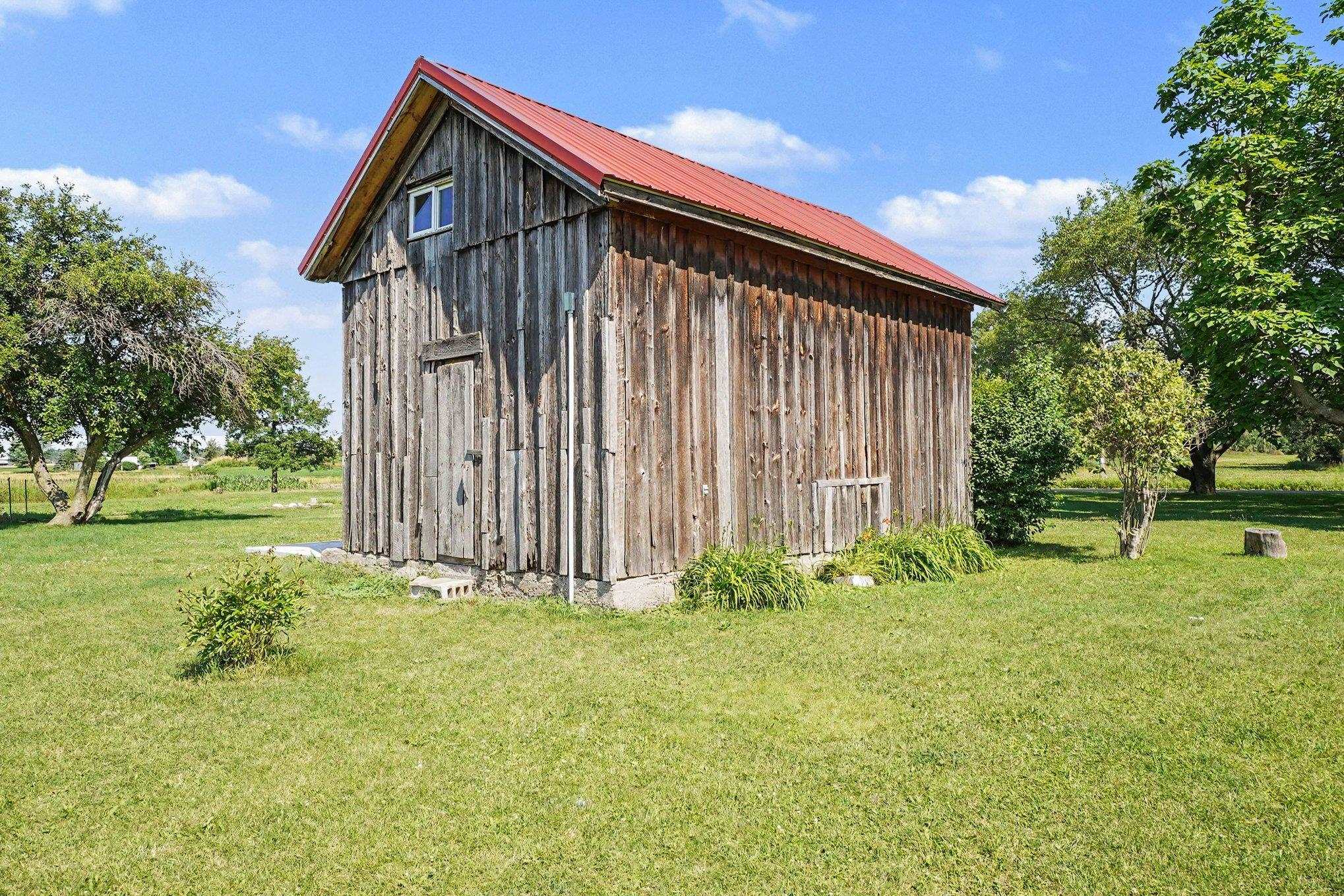 3780 East Coe Road Shepherd, MI 48883 - Photo 25 of 30 1947697-70fe5470-dbd8-46b1-a728-06604e5a3b1b.JPG