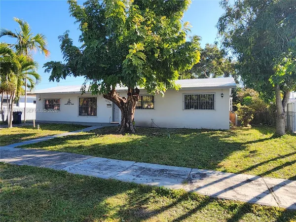 $2,500 | 16311 Southwest 102nd Place, Unit A, Miami, FL 33157