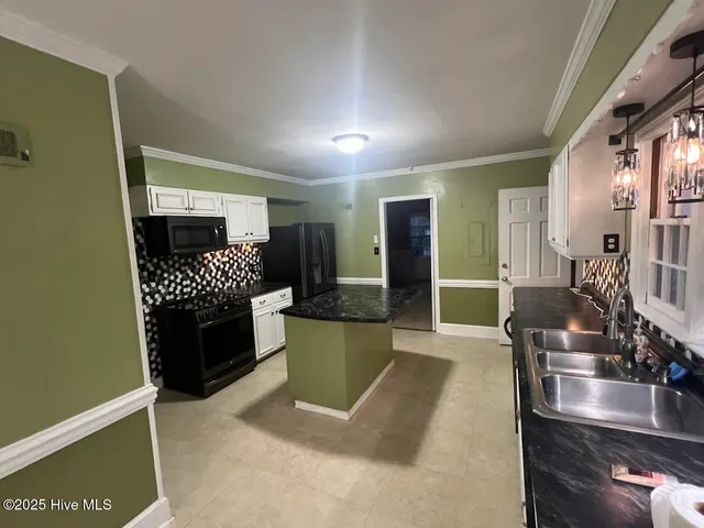 $295,000 | 313 East 1st Avenue, Chadbourn, NC 28431