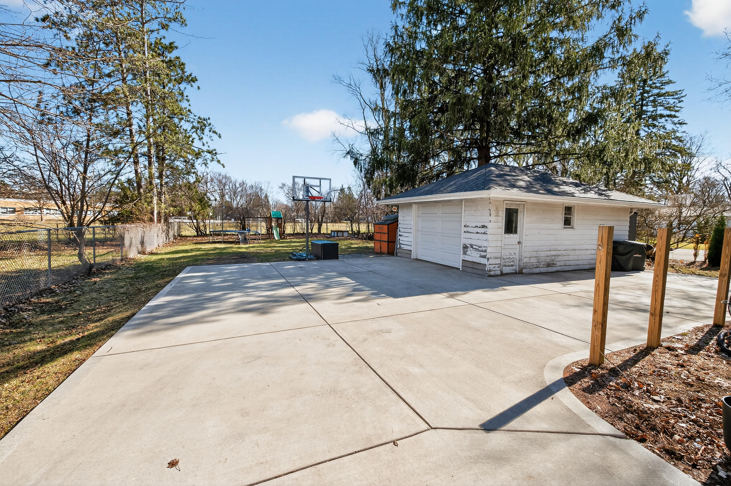 305 South Concord Road Oconomowoc, WI 53066 - Photo 19 of 31 New Concrete