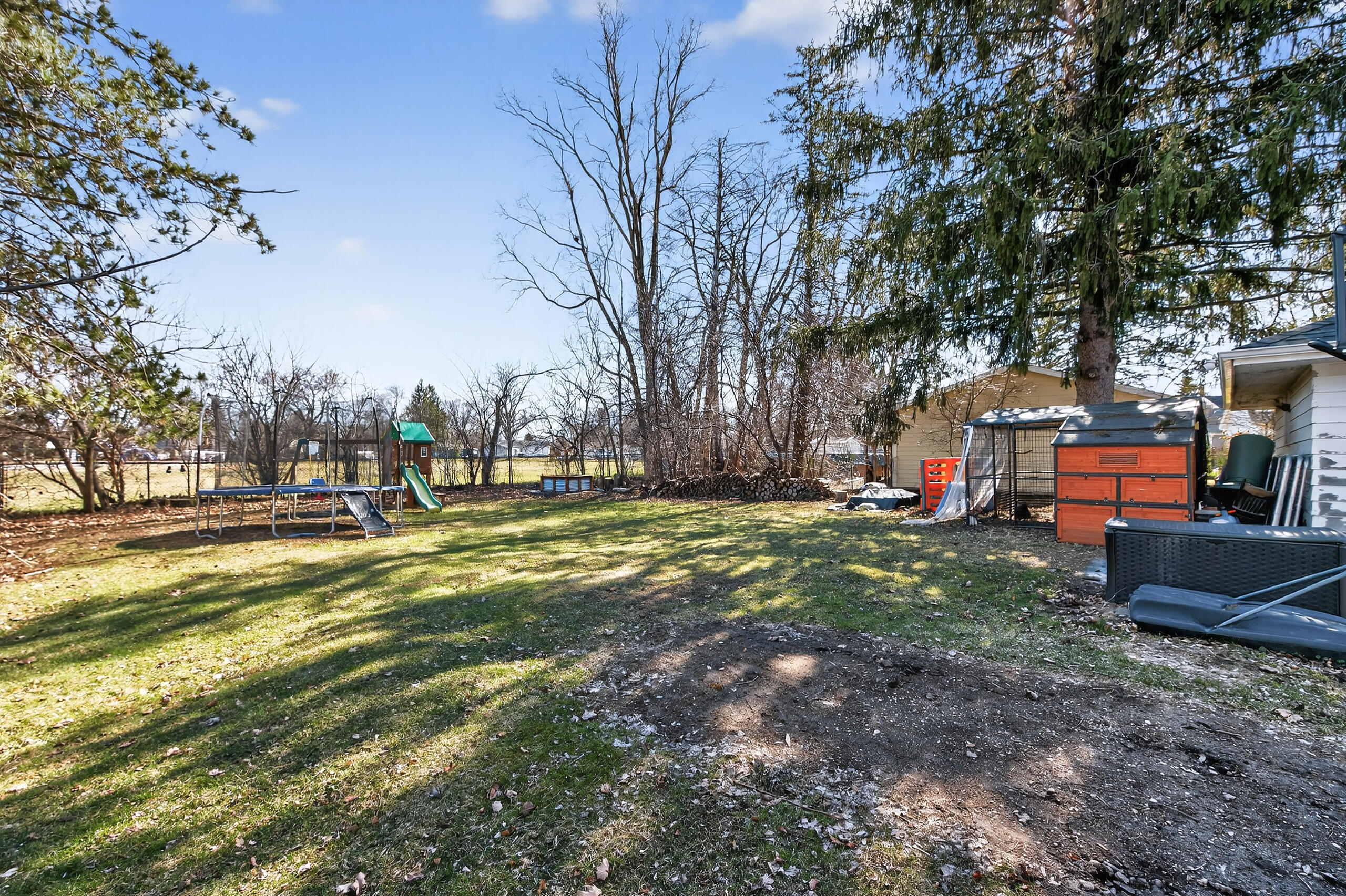 305 South Concord Road Oconomowoc, WI 53066 - Photo 21 of 31 Yard