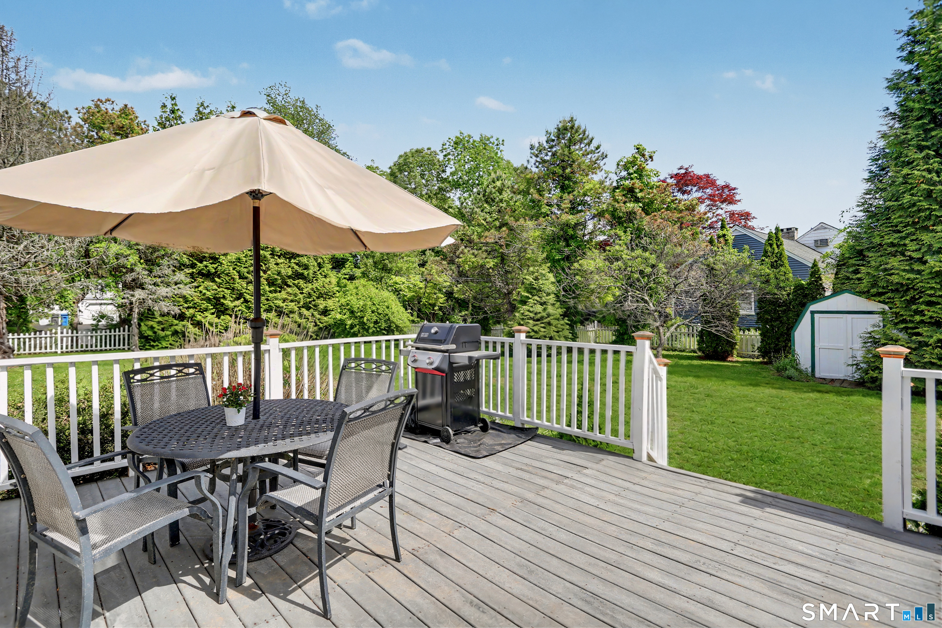 97 Ridgeview Avenue Trumbull, CT 06611 - Photo 27 of 34