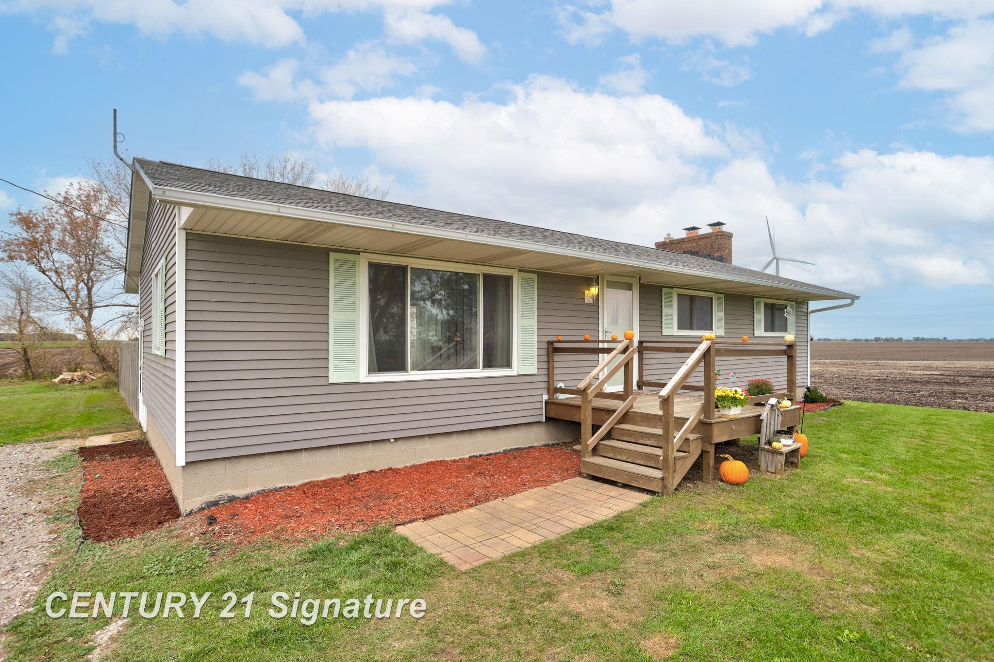 4251 Kirk Road Akron, MI 48701 - Photo 4 of 41