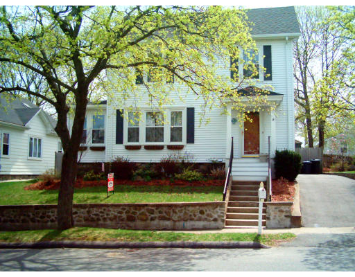 14 Lenox Road Peabody, MA 01960 - Photo 1 of 6 Gallery Image 1