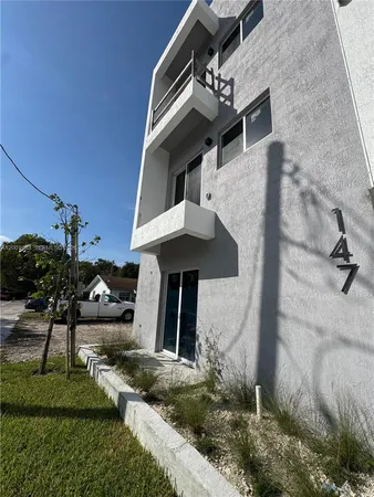 $3,300 | 147 Northwest 59th Street, Unit 304, Miami, FL 33127