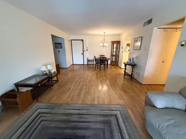 $89,000 | 3749 North 88th Street, Unit 305, Milwaukee, WI 53222