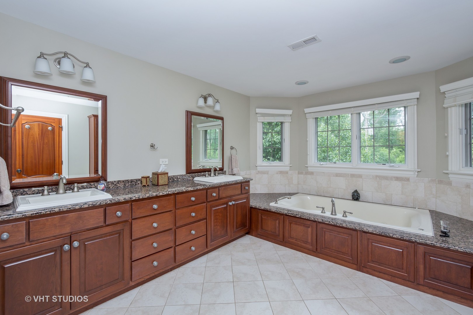 267 East Vallette Street Elmhurst, IL 60126 - Photo 12 of 28