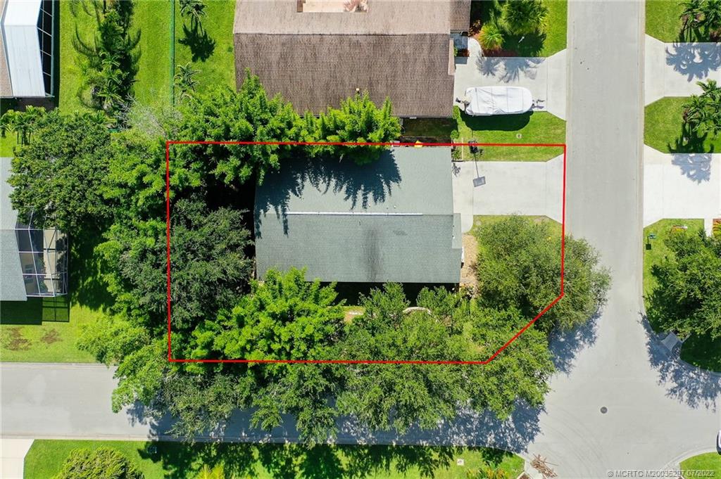 2469 Southwest Omega Way Stuart, FL 34997 - Photo 26 of 33 Gallery Image 26