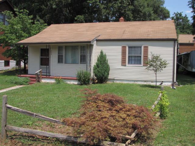 2035 Holley Road Roanoke, VA 24012 - Photo 1 of 14 front