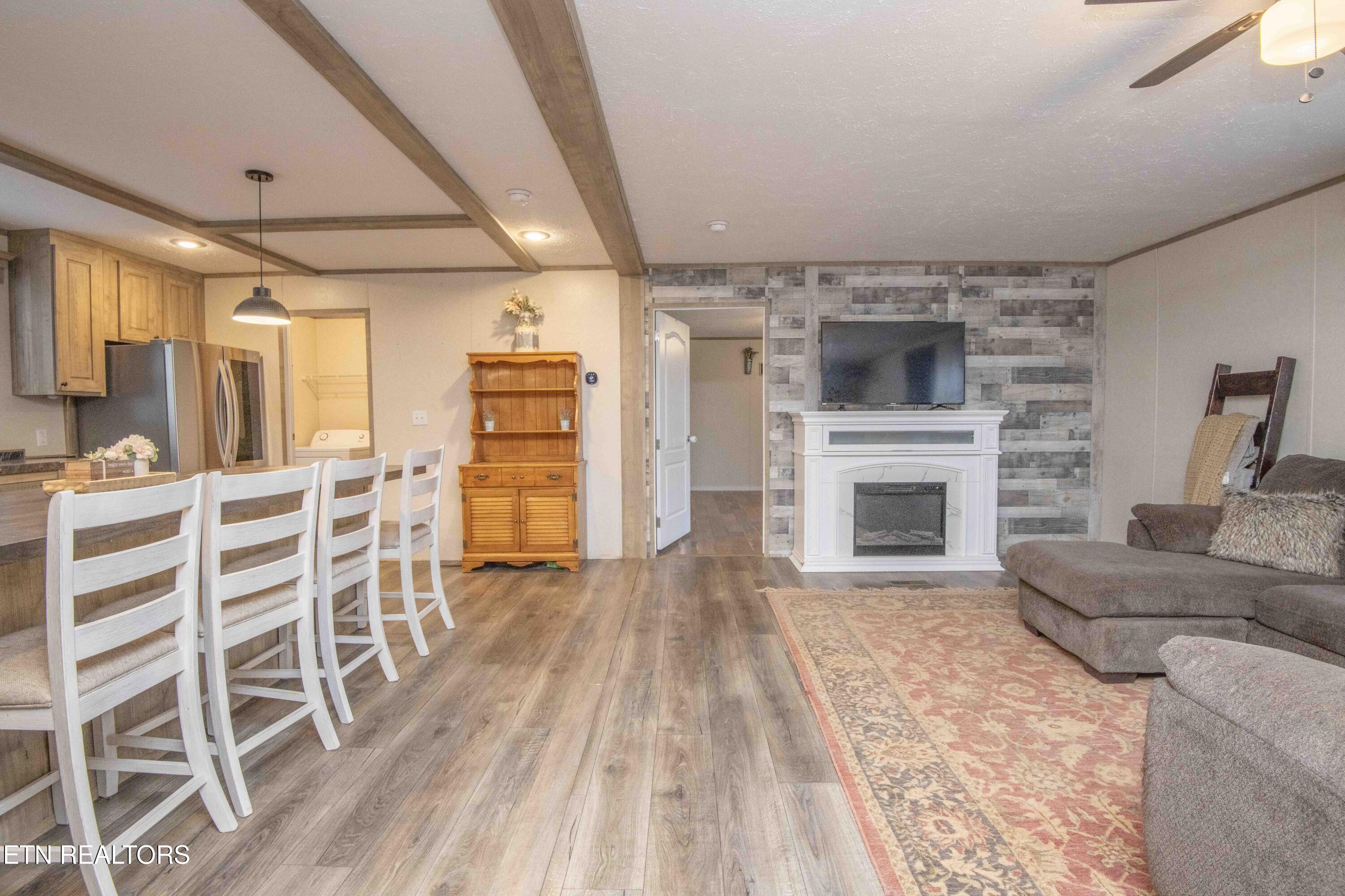 3941 Hackney Chapel Road Lenoir City, TN 37772 - Photo 11 of 40 living 2_1
