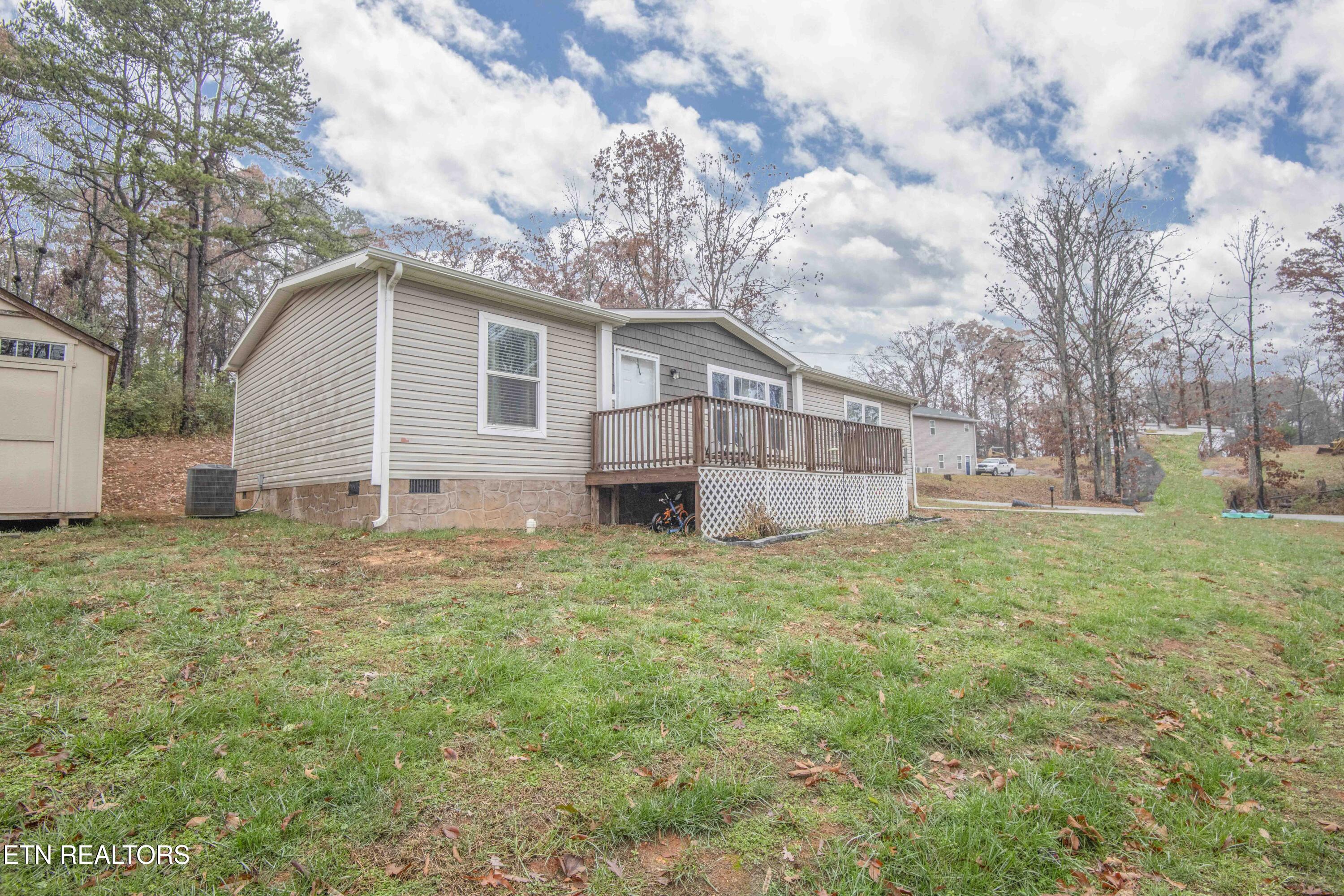 3941 Hackney Chapel Road Lenoir City, TN 37772 - Photo 8 of 40 exterior_1
