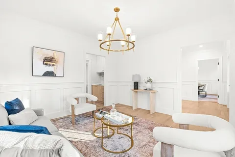 $3,350,000 | 8 Oakdale Avenue, Wellesley, MA 02482