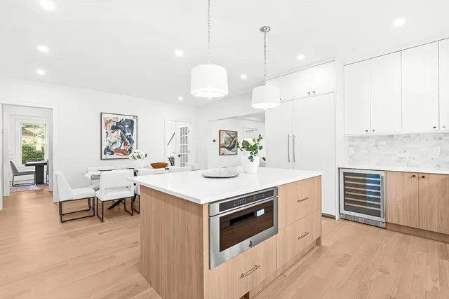 $3,480,000 | 8 Oakdale Avenue, Wellesley, MA 02482