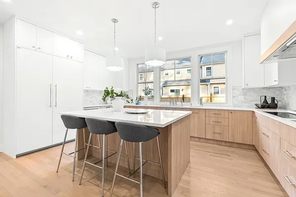 $3,350,000 | 8 Oakdale Avenue, Wellesley, MA 02482