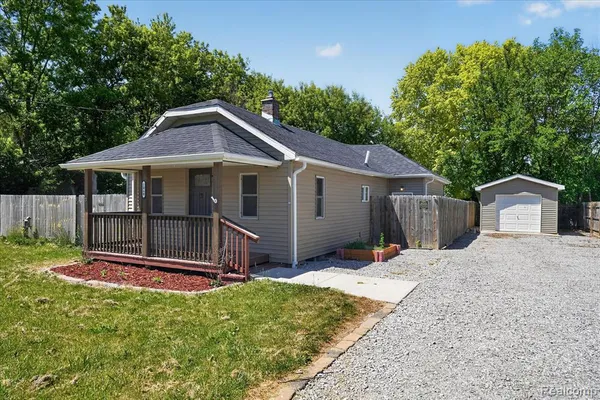 $120,000 | 1060 West Williamson Avenue, Flint, MI 48507