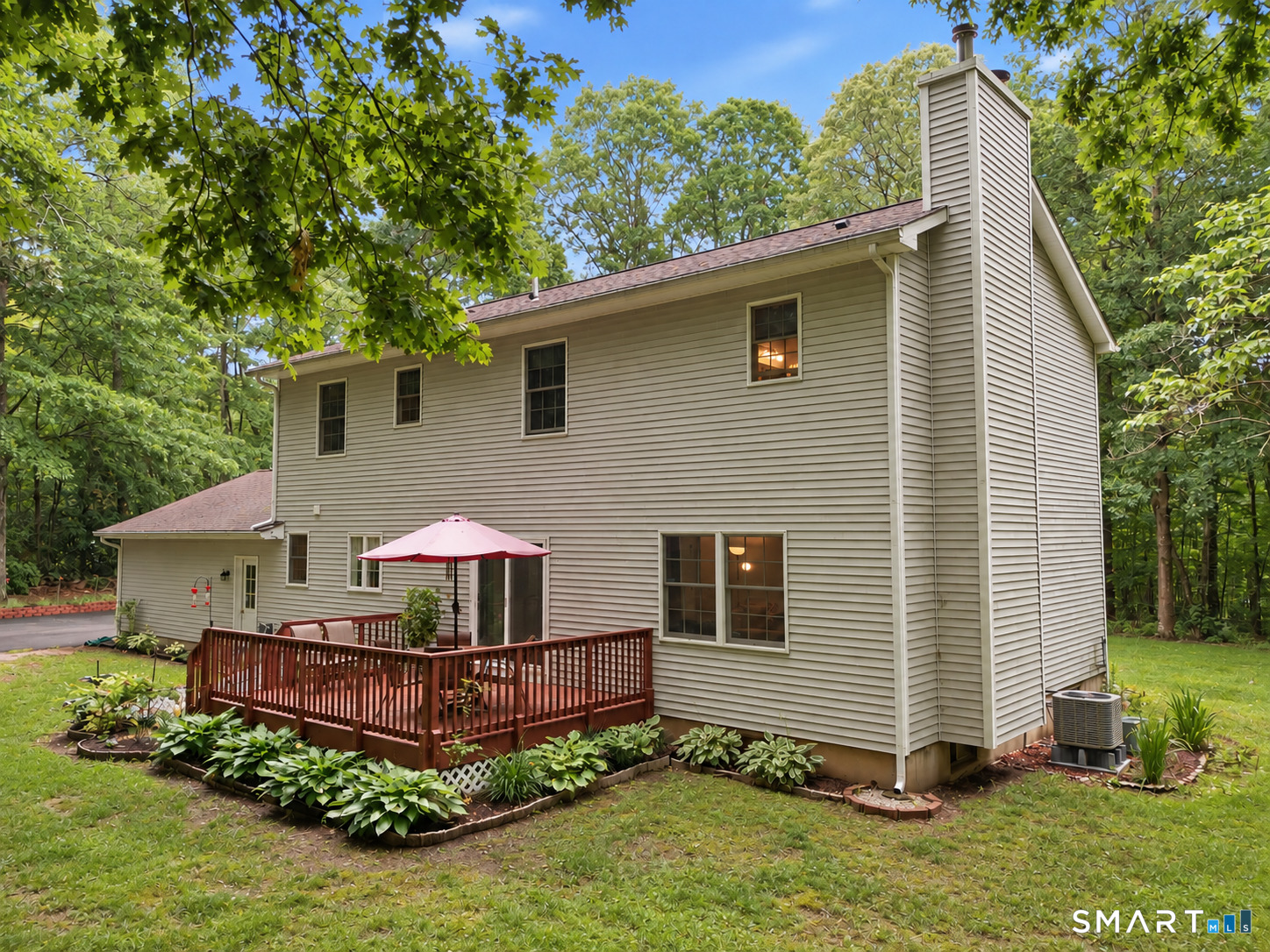 17 Dean Road East Lyme, CT 06333 - Photo 9 of 32 Gallery Image 9