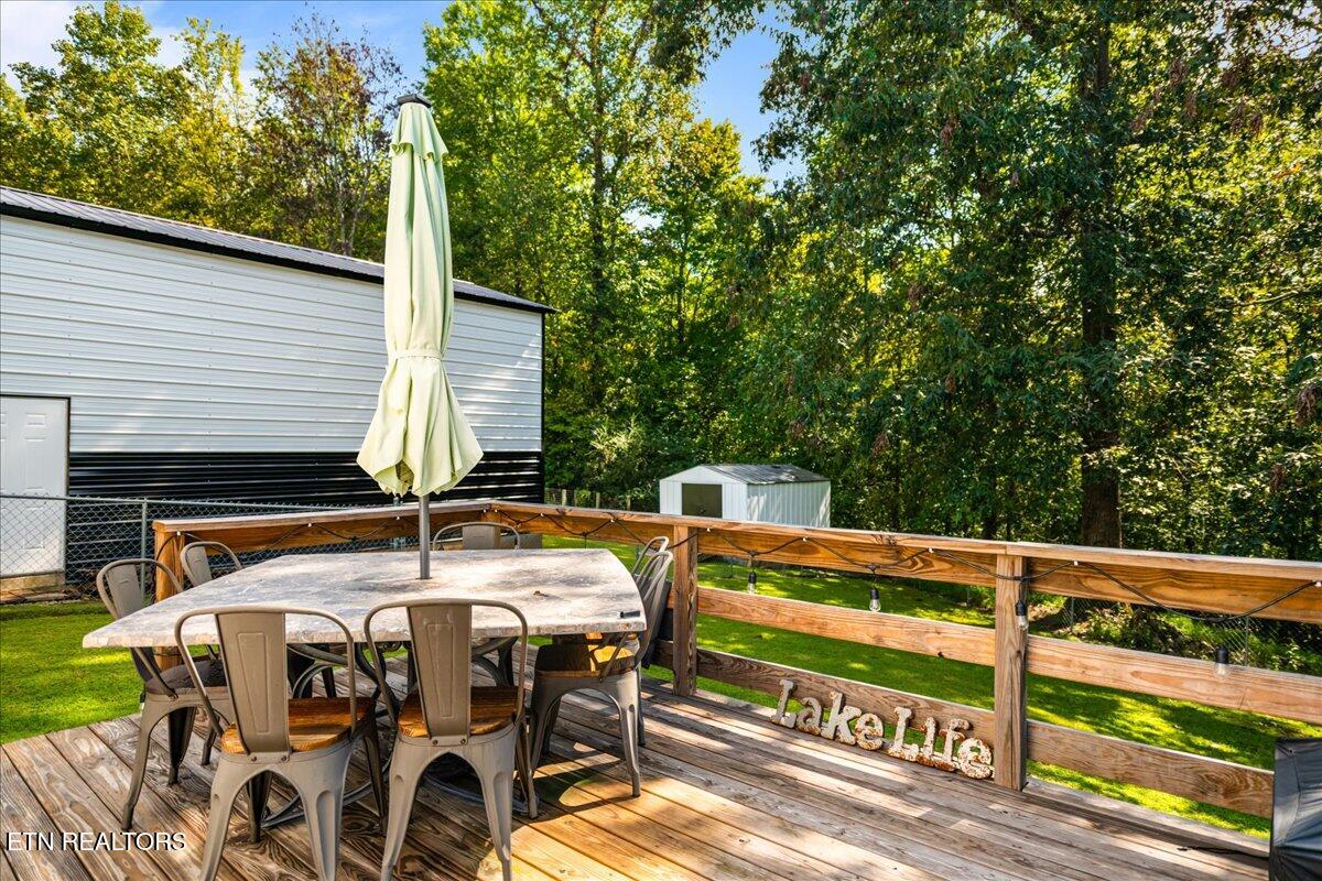 804 Pine Hollow Road Jacksboro, TN 37757 - Photo 32 of 43 Rear deck