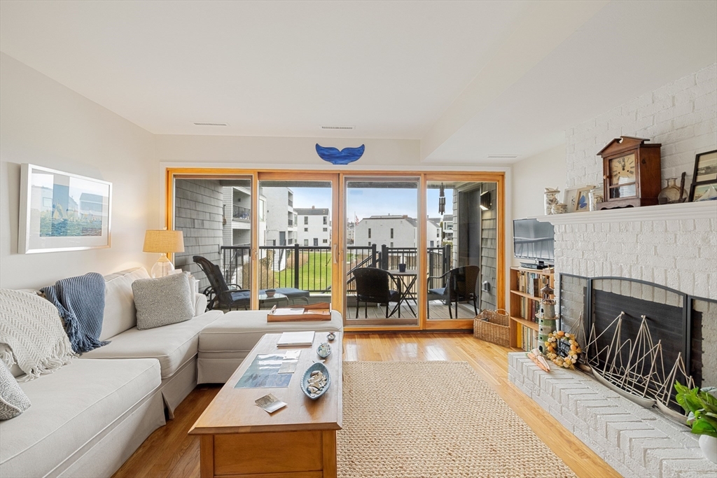 36 Wharf Path, Unit 36 Marblehead, MA 01945 - Photo 9 of 24 Gallery Image 9