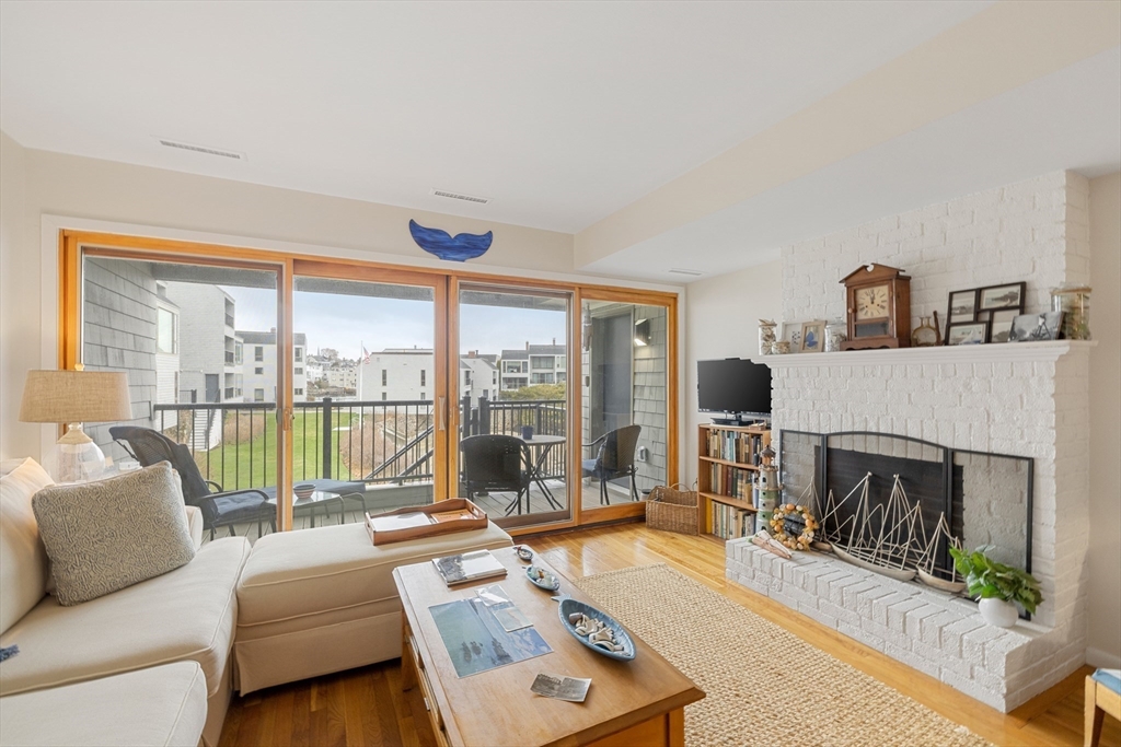 36 Wharf Path, Unit 36 Marblehead, MA 01945 - Photo 10 of 24 Gallery Image 10