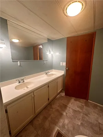 $79,900 | 242 Manton Street, Pawtucket, RI 02861