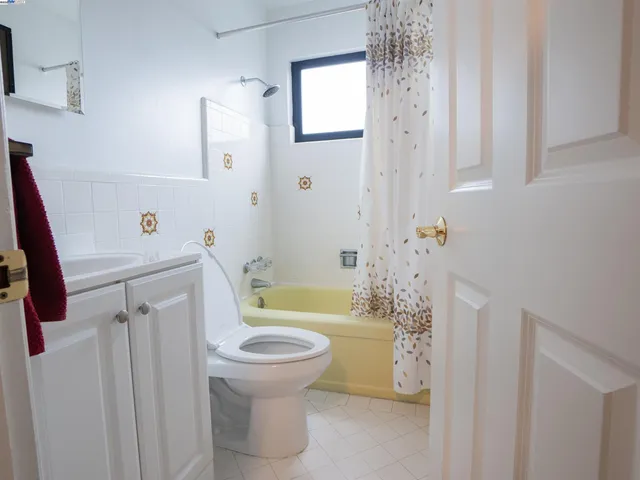 $1,049,000 | 231 St Catherine Drive, Daly City, CA 94015