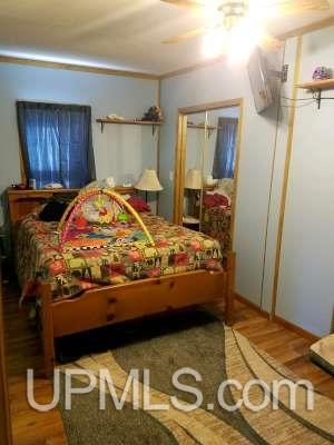 7593 J Road Gladstone, MI 49837 - Photo 8 of 35