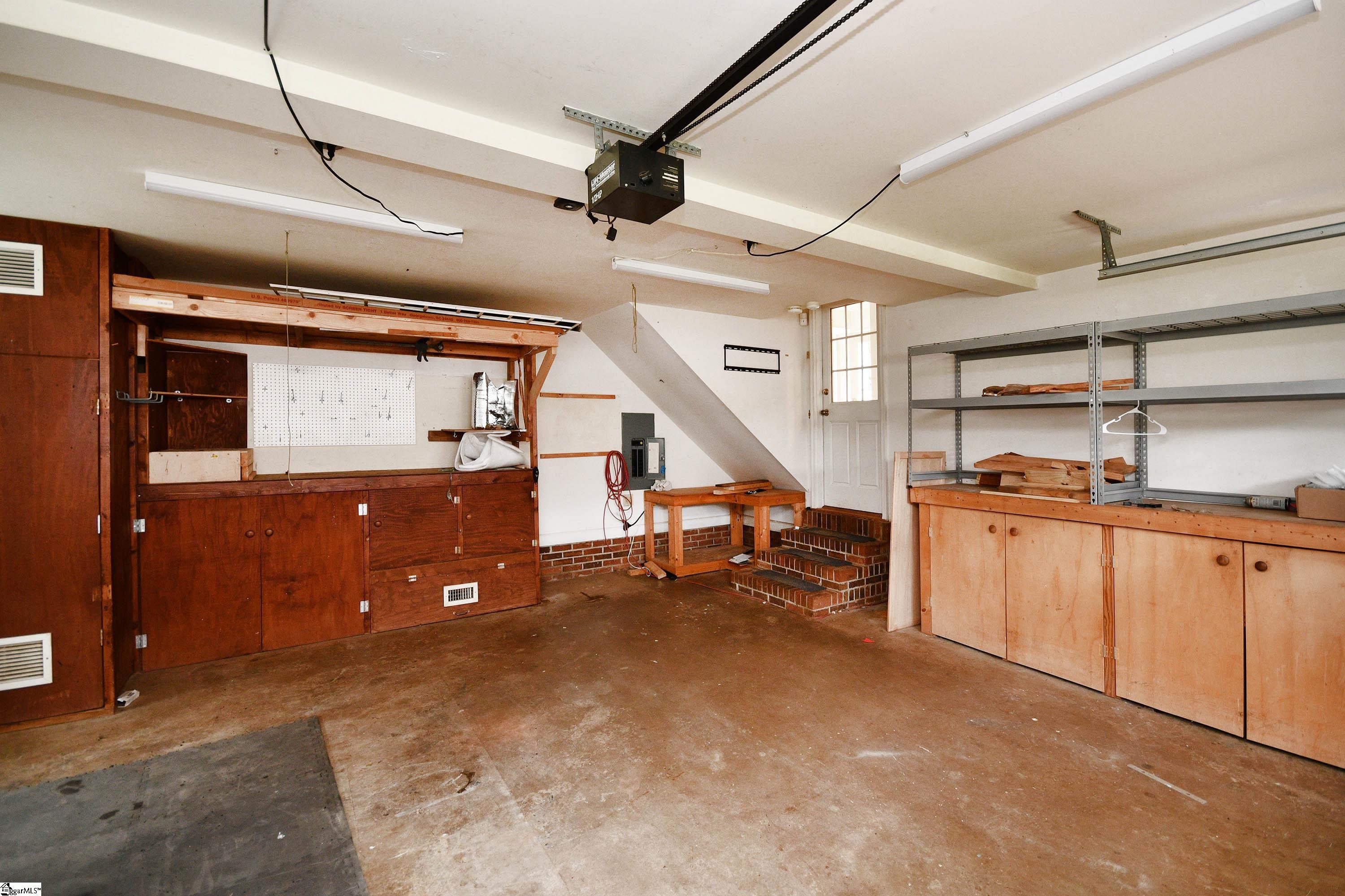 110 Forrester Creek Drive Greenville, SC 29607 - Photo 35 of 39