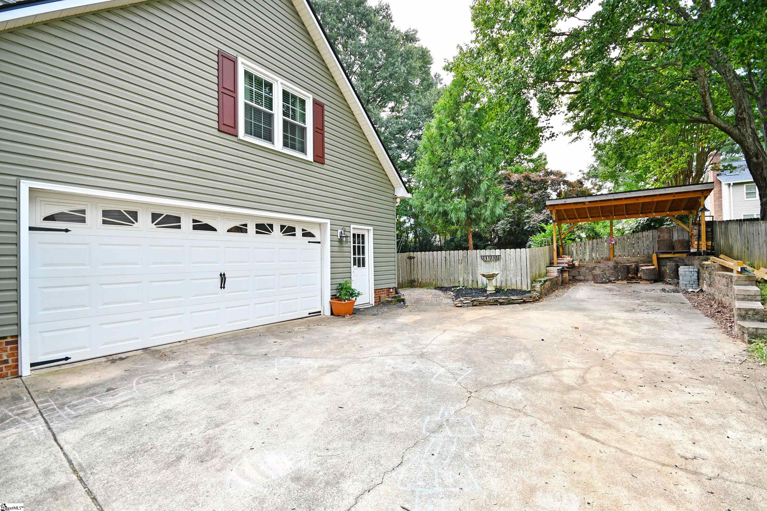 110 Forrester Creek Drive Greenville, SC 29607 - Photo 36 of 39