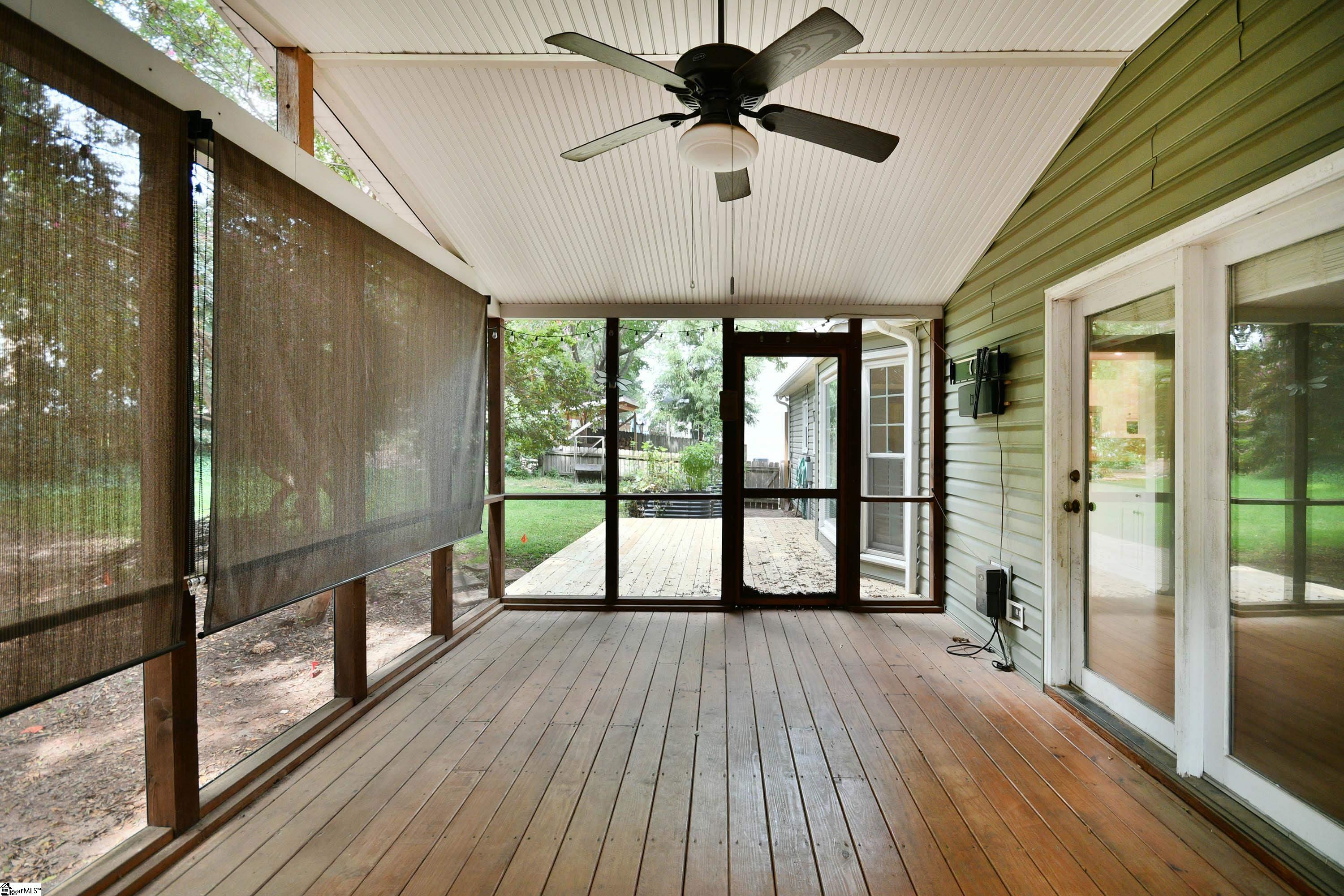 110 Forrester Creek Drive Greenville, SC 29607 - Photo 5 of 39