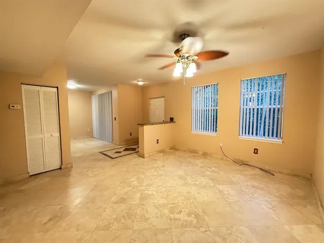 $2,500 | 6942 West Sample Road, Unit 6942, Pompano Beach, FL 33063