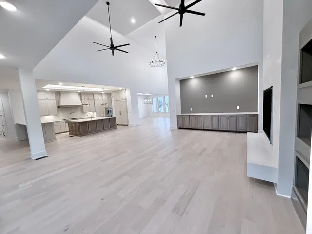 $3,999,990 | 8122 Boiling Spgs Place, Brentwood, TN 37027