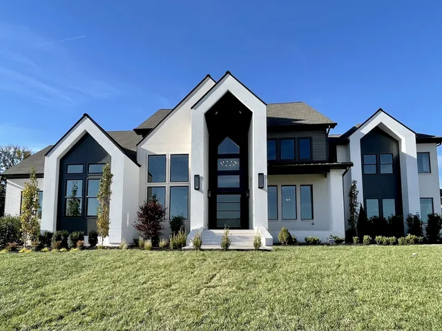 $3,999,990 | 8122 Boiling Spgs Place, Brentwood, TN 37027