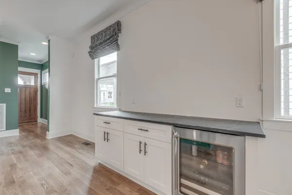 $4,295 | 910 15th Avenue South, Unit A, Nashville, TN 37212