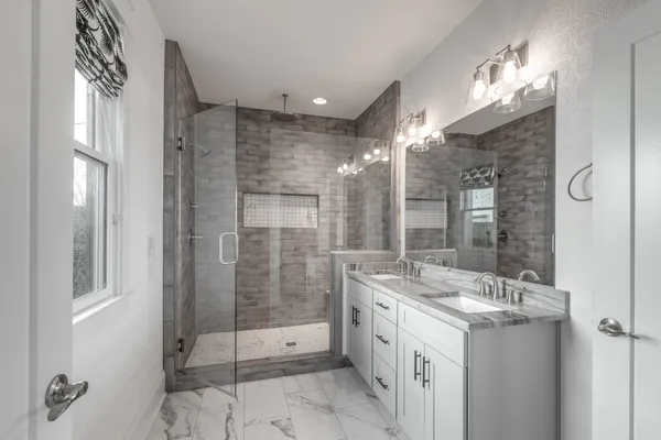 $4,295 | 910 15th Avenue South, Unit A, Nashville, TN 37212