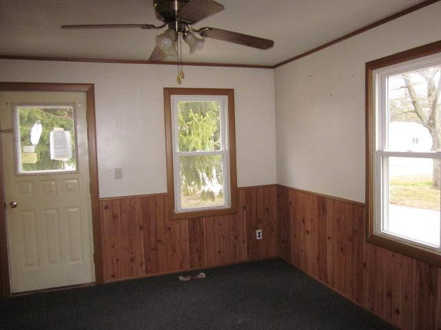 8015 Wiseman Road Lambertville, MI 48144 - Photo 8 of 13 20084730-7.JPG