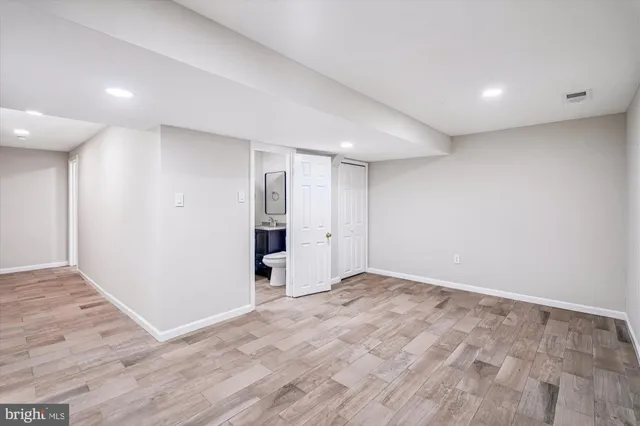 a view of empty room