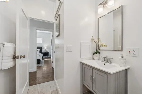 $998,000 | 2012 Chestnut Street, Oakland, CA 94607