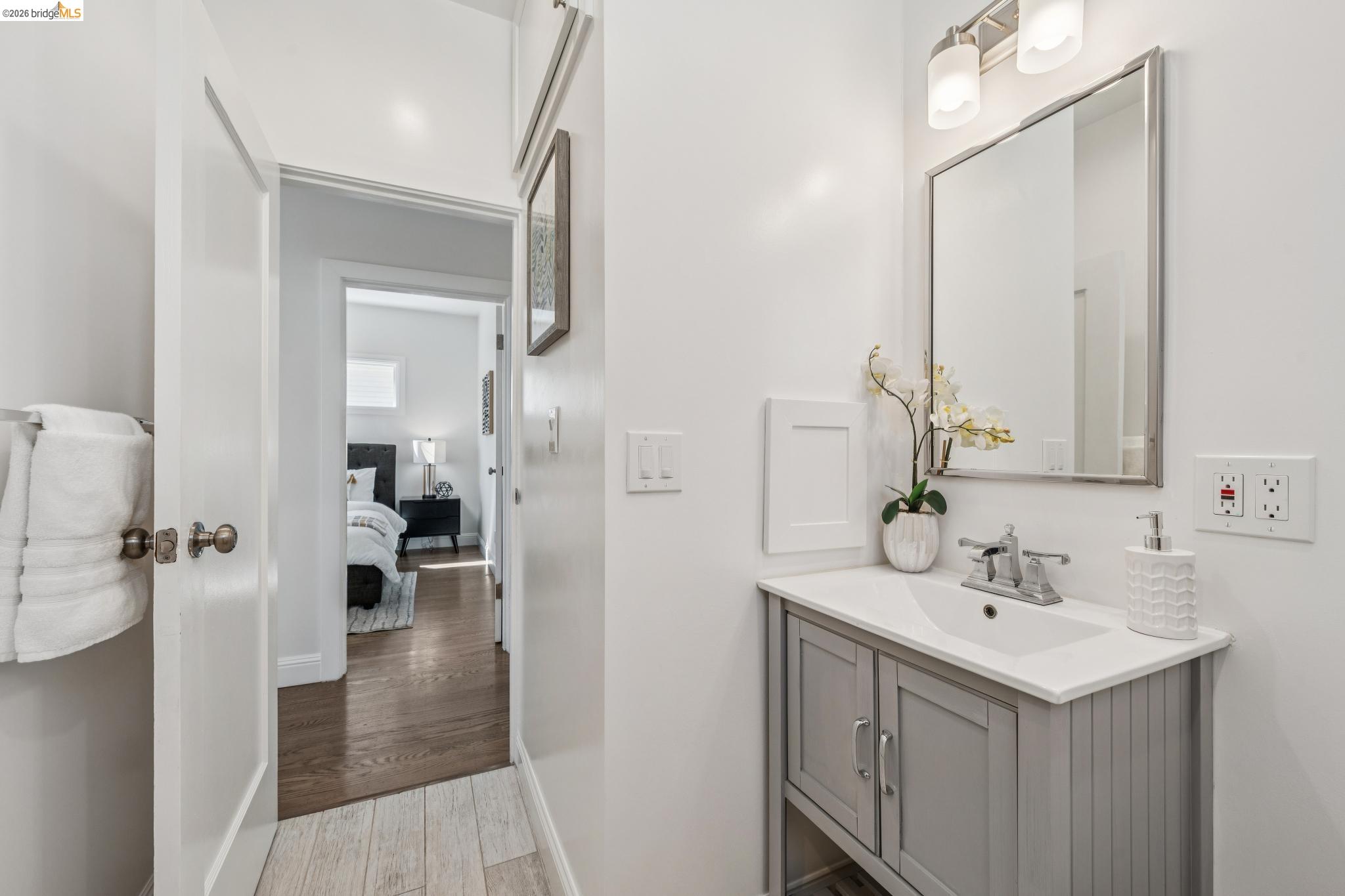 2012 Chestnut Street Oakland, CA 94607 - Photo 14 of 47