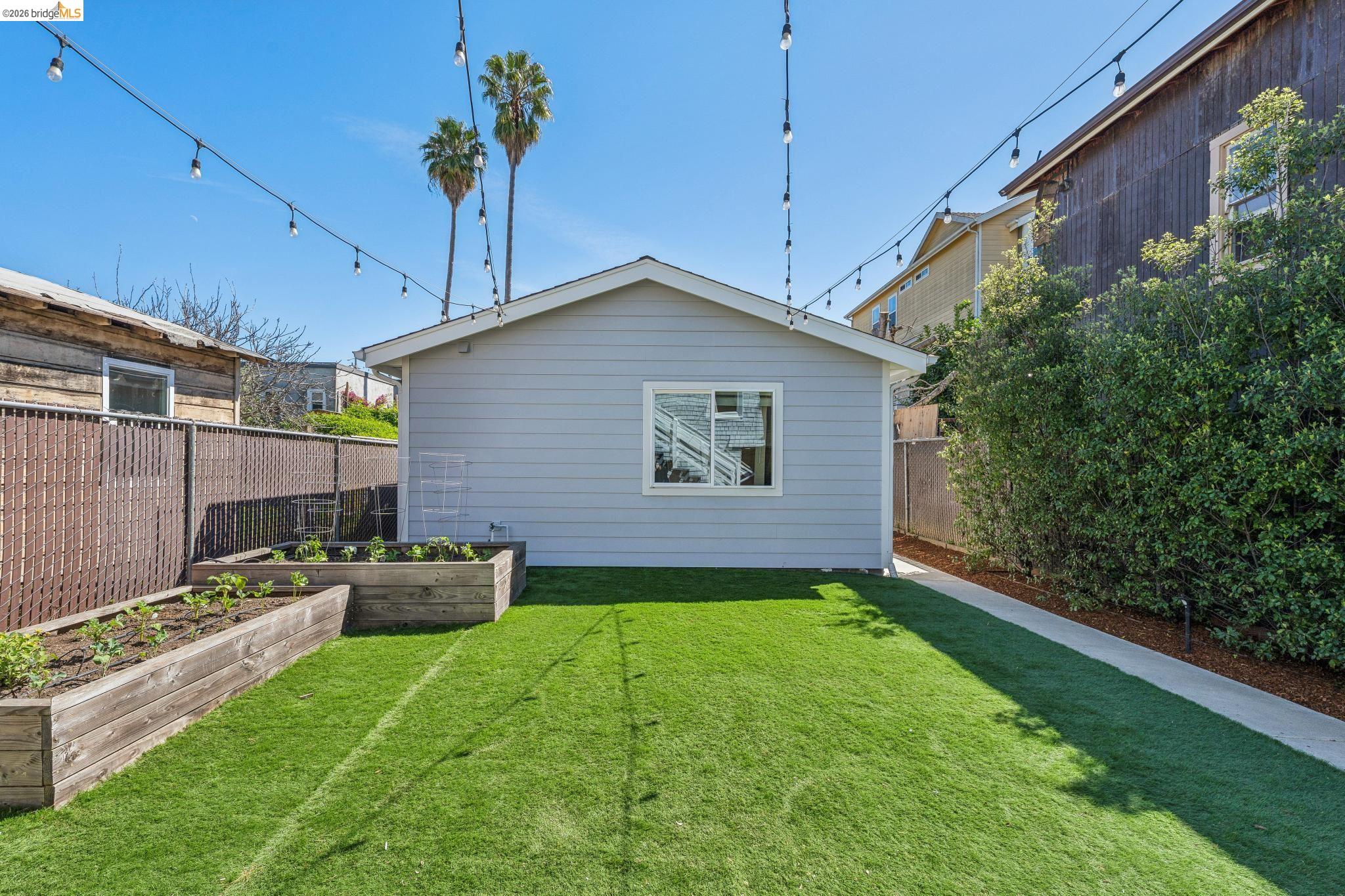 2012 Chestnut Street Oakland, CA 94607 - Photo 31 of 47