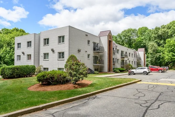 $335,000 | 136 Central Street, Unit C6, Hudson, MA 01749