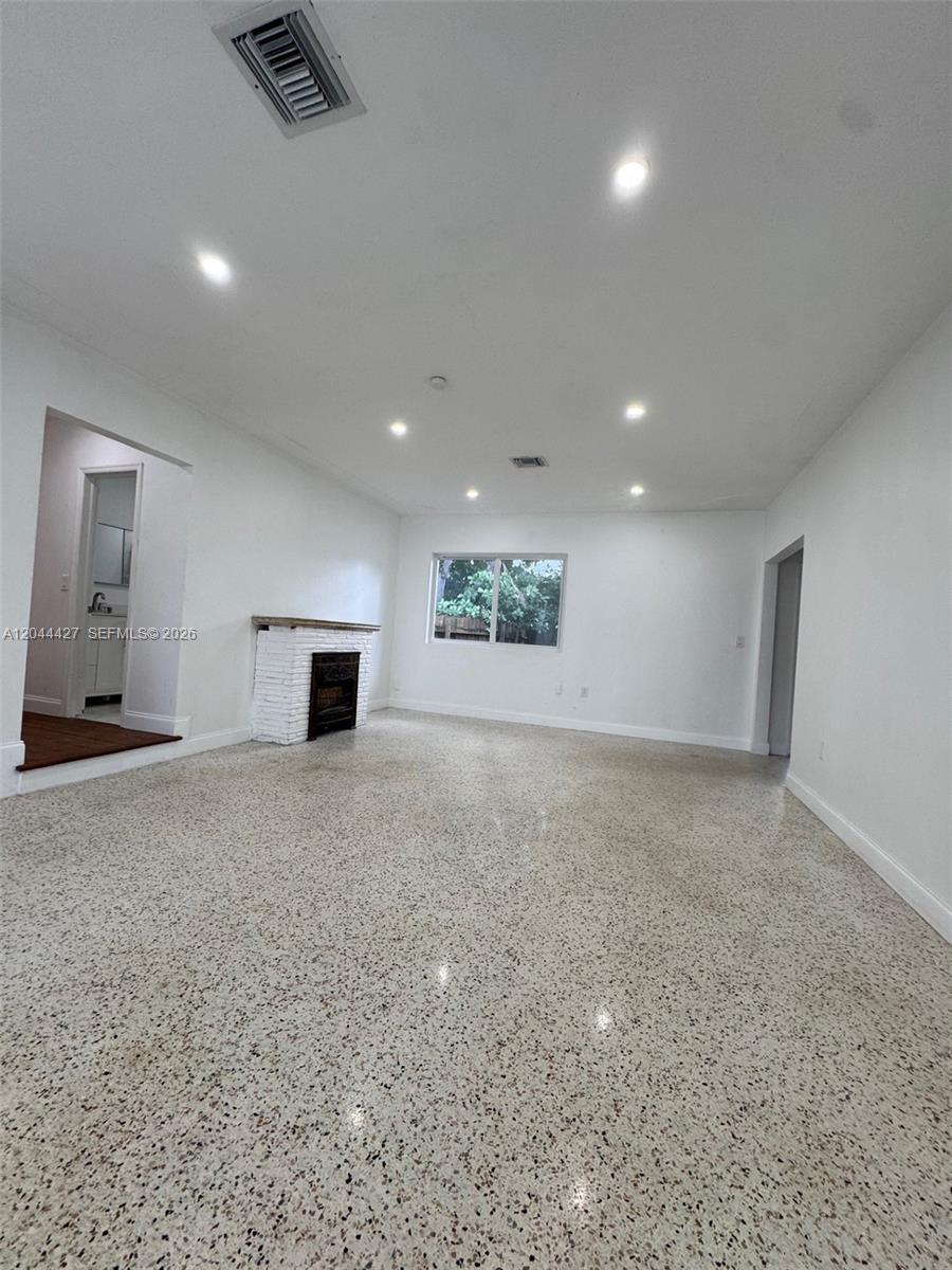 4700 Southwest 7th Street Miami, FL 33134 - Photo 8 of 12