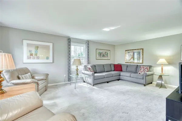 $499,500 | 9 Burncoat Way, Pittsford, NY 14534